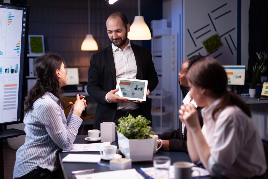 B2B Marketing: A Complete Guide to Driving Business Growth and High-Quality Leads